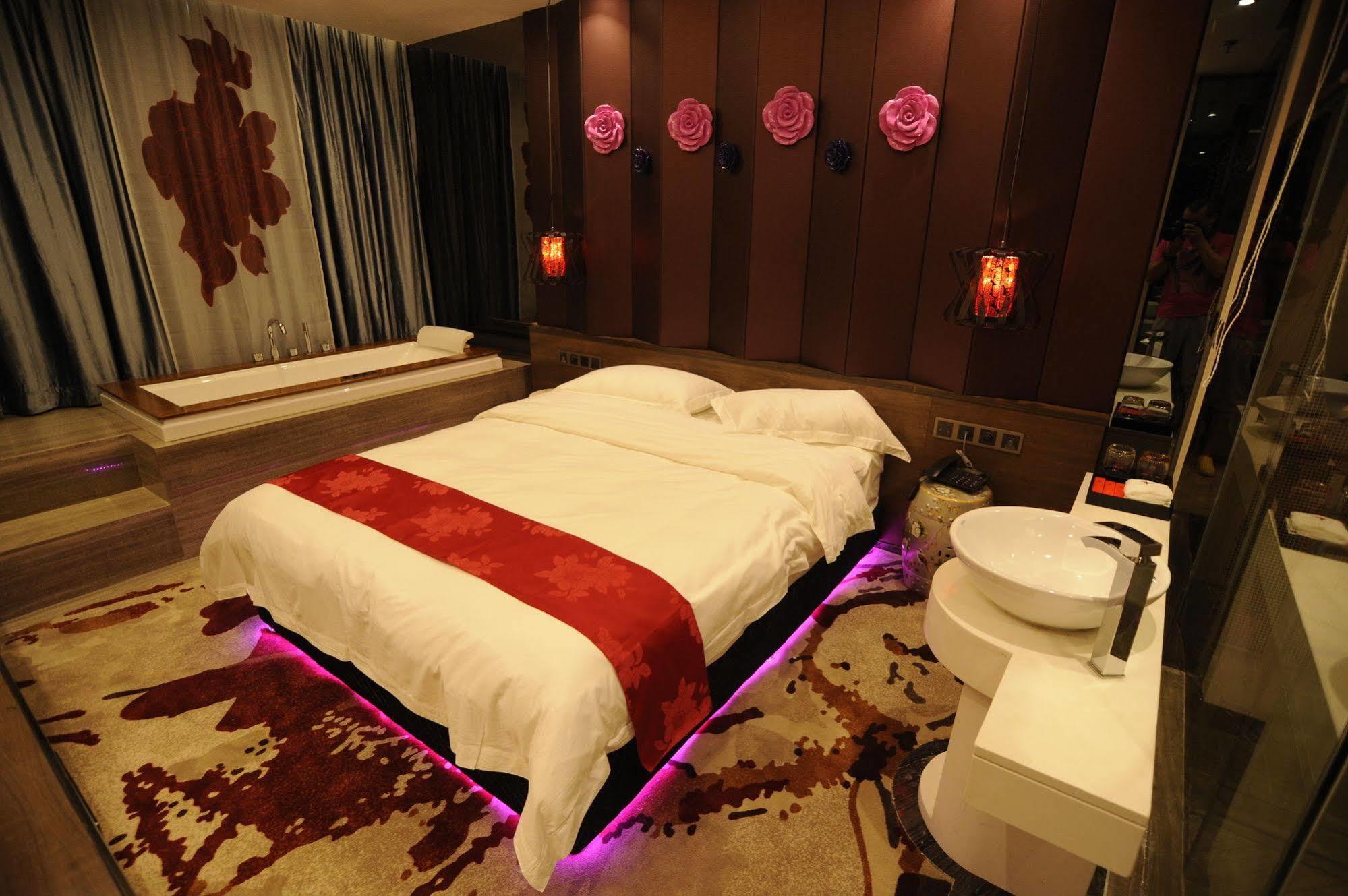 Secret Garden Hotel Guangzhou Buitenkant foto